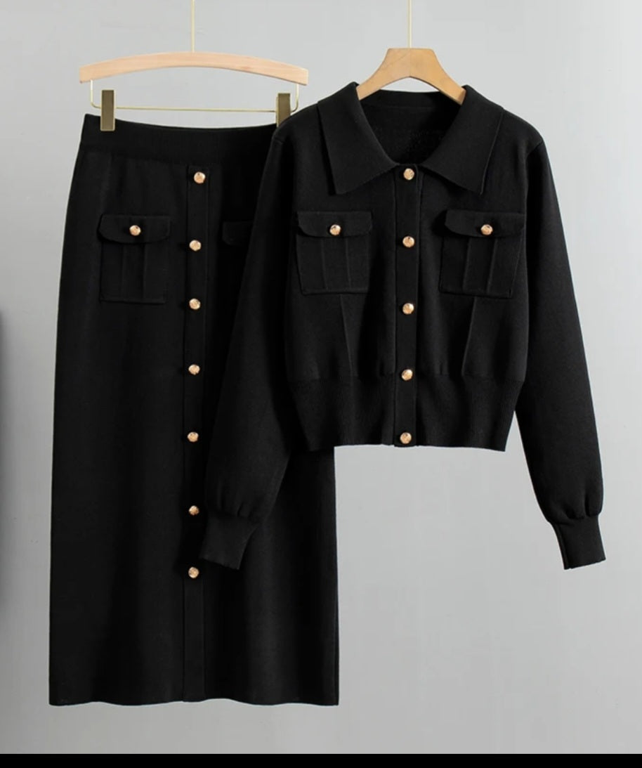 “2-delige Knitwear Set met Gouden Knopen – Comfortabel & Allround”