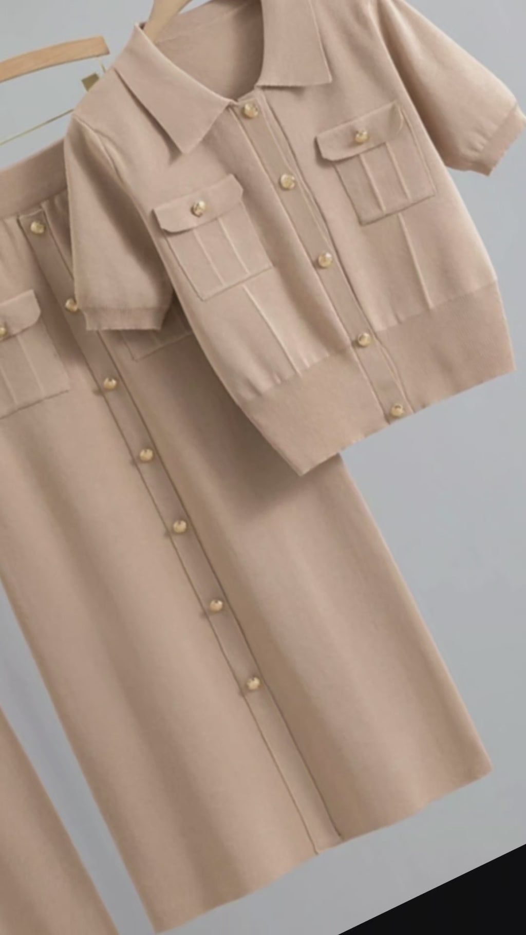 “Cozy Knitwear Set – Vest+Rok (lente/zomer)
